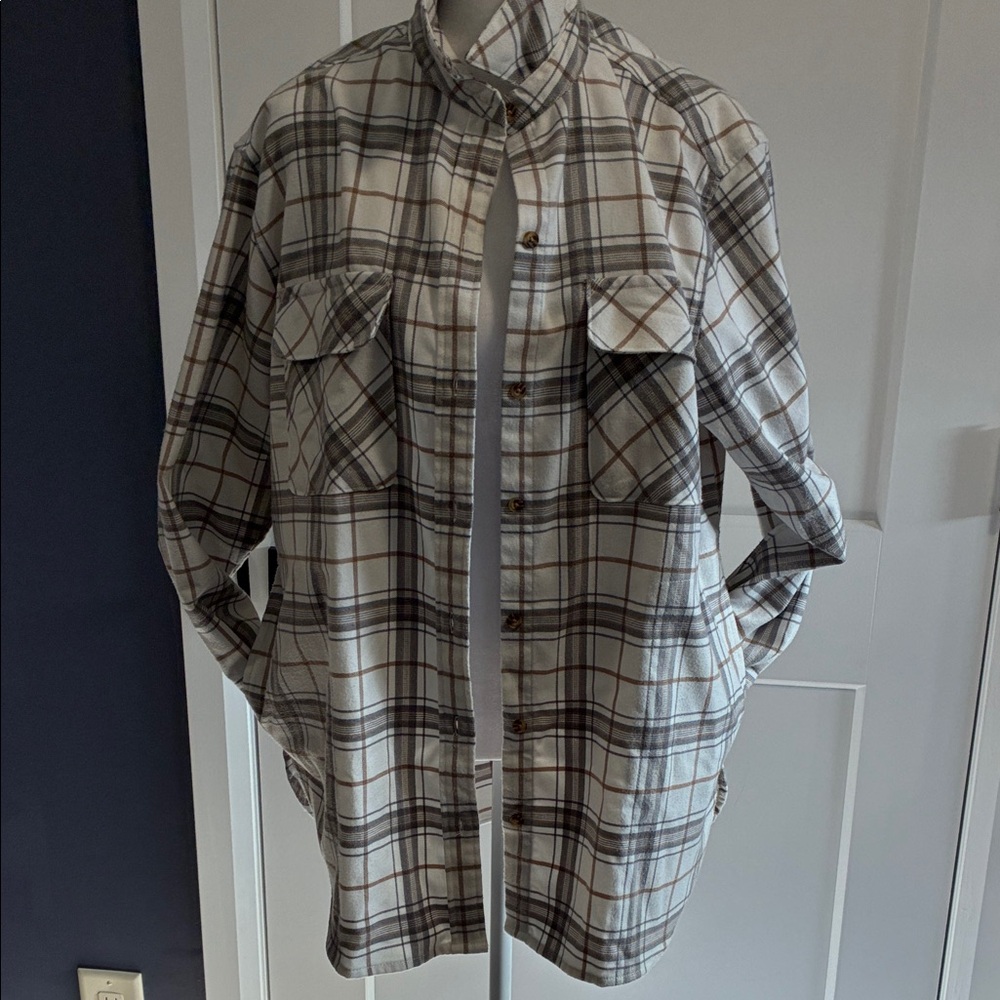 Abercrombie & Fitch Cream and Brown Check shacket with pockets